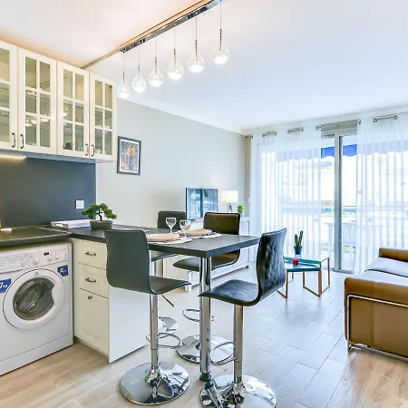 Apartment Le Beach Garden By Interhome
